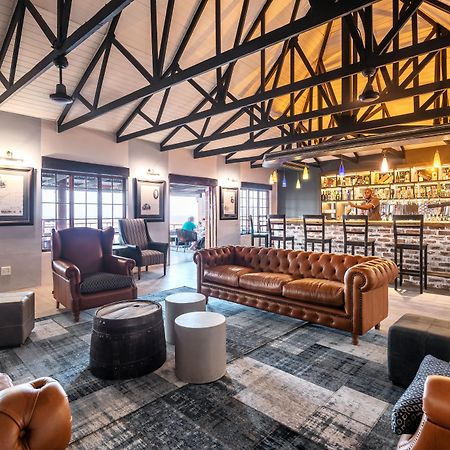 Gondwana Etosha Safari Lodge 오카우쿠에요 외부 사진
