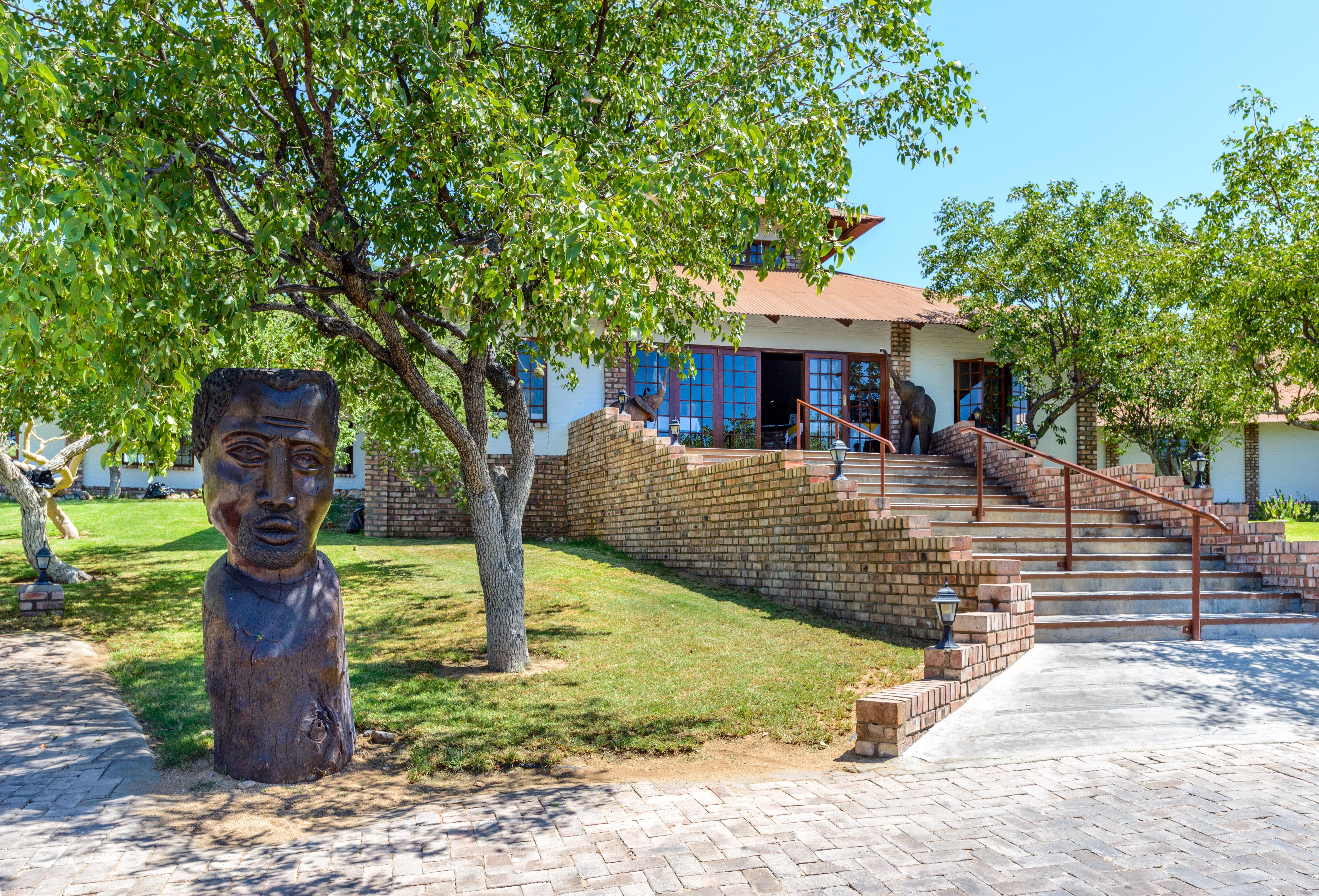 Gondwana Etosha Safari Lodge 오카우쿠에요 외부 사진